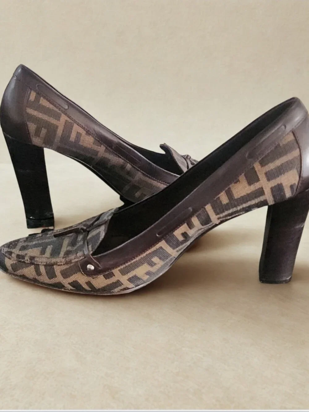 Vintage Fendi Zucca Monogram Canvas Loafer Pump Heels Brown Sz 40
